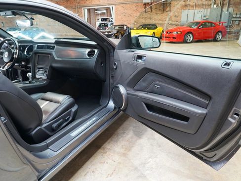 Used 2014 Ford Mustang GT Premium w/ Electronics Package RWD image 35