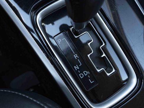 Used 2020 Mitsubishi Outlander SEL FWD image 30