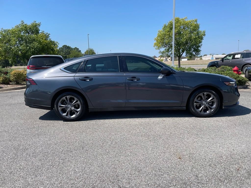 Used 2023 Honda Accord EX image 8