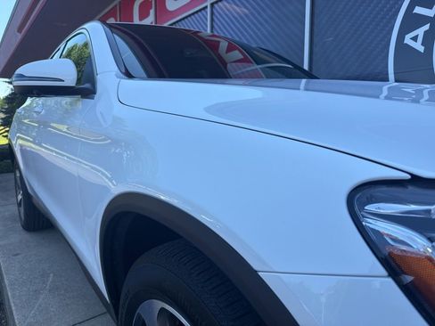 Used 2023 Mercedes-Benz GLC 300 4MATIC Coupe image 2