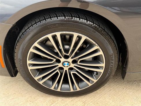Used 2018 BMW 530i RWD image 22