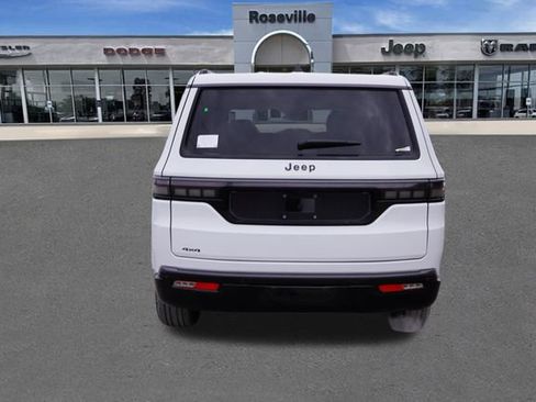 New 2026 Jeep Grand Wagoneer Limited w/ Convenience Group I AWD/4WD image 4