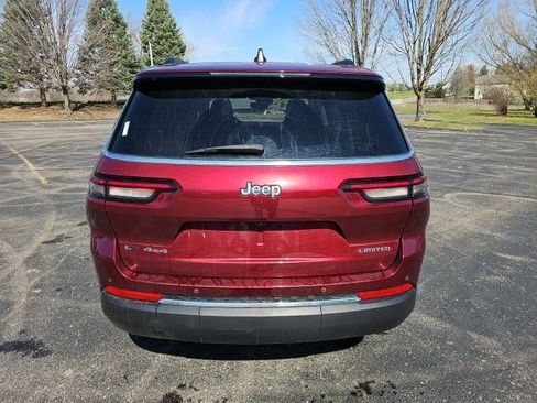 Used 2023 Jeep Grand Cherokee L Limited AWD/4WD image 5