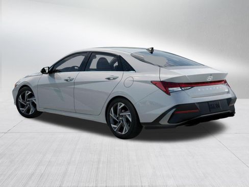 New 2026 Hyundai Elantra Limited image 5