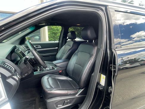 Used 2016 Ford Explorer Sport w/ Equipment Group 401A AWD/4WD image 12