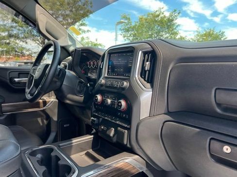 Used 2019 Chevrolet Silverado 1500 LT Trail Boss AWD/4WD image 33