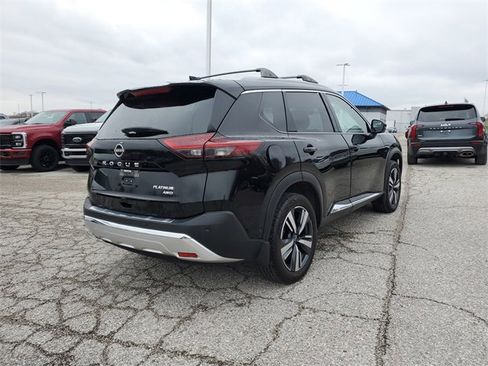 Used 2023 Nissan Rogue Platinum w/ Platinum Premium Package image 4