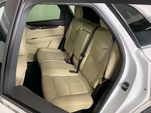 Used 2017 Cadillac XT5 Luxury w/ Advanced Security Package image 29