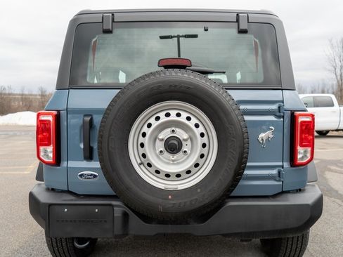 New 2025 Ford Bronco Base image 6