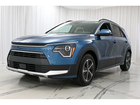 New 2026 Kia Niro EX FWD image 4