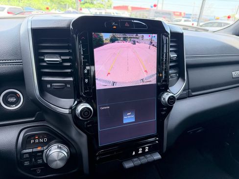 Used 2025 RAM 1500 Laramie AWD/4WD image 18