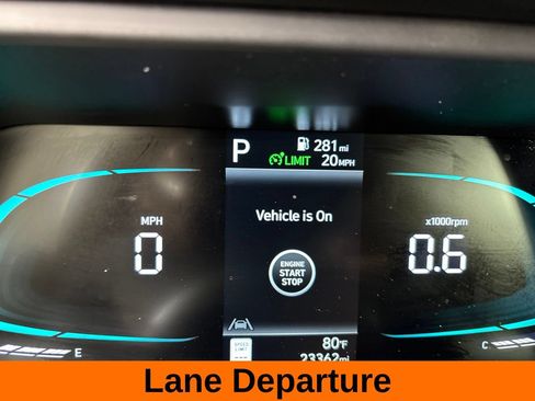 Used 2025 Hyundai Elantra Sport FWD image 15