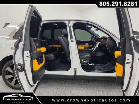 Used 2023 Rolls-Royce Cullinan AWD/4WD image 16