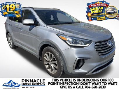 Used 2017 Hyundai Santa Fe SE w/ SE Premium Package 02