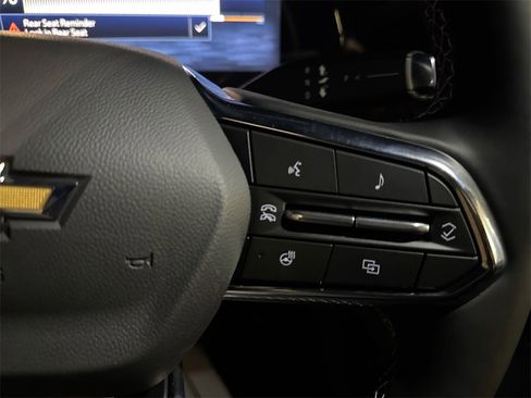 New 2026 Chevrolet Equinox EV LT image 18