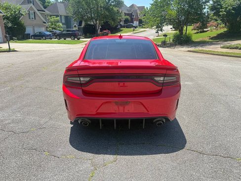 Used 2019 Dodge Charger GT RWD image 4