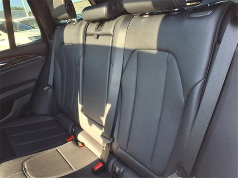 Used 2023 BMW X3 sDrive30i w/ Premium Package w/ZPA image 9