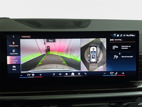 Used 2025 BMW X5 xDrive40i w/ Parking Assistance Package image 26