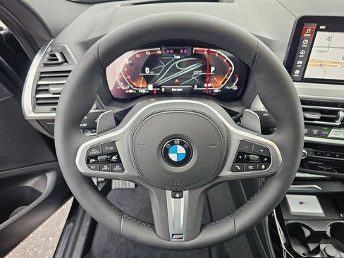 New 2025 BMW X4 xDrive30i w/ Premium Package image 17