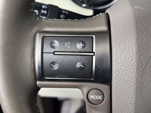 Used 2019 Lexus GX 460 Premium w/ Premium Package image 21