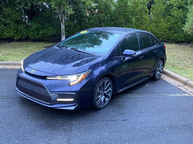 Used 2021 Toyota Corolla SE FWD image 3