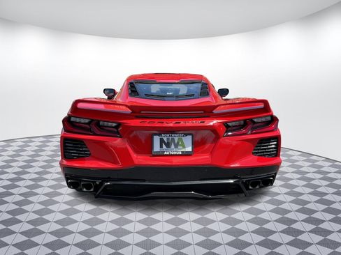 Used 2022 Chevrolet Corvette Stingray Coupe w/ Z51 Performance Package RWD image 4