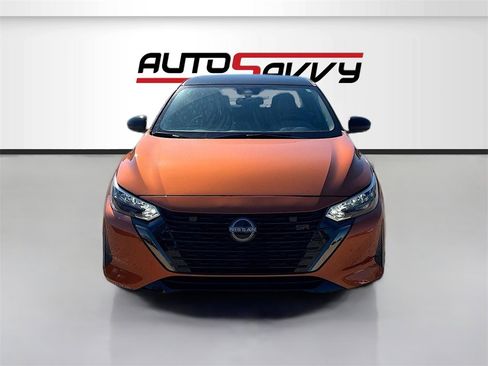 Used 2024 Nissan Sentra SR image 2
