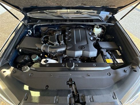 Used 2022 Toyota 4Runner TRD Off-Road Premium image 30