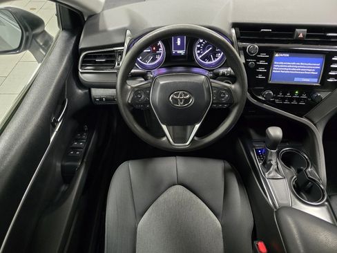Certified 2019 Toyota Camry LE w/ Convenience Package image 20