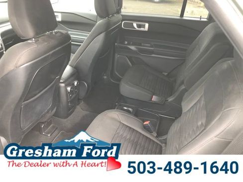 Used 2020 Ford Explorer XLT w/ Comfort Package image 23