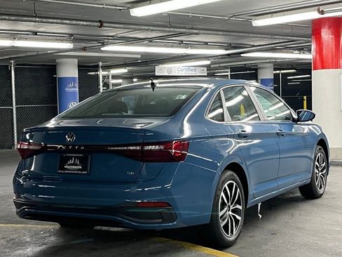 New 2026 Volkswagen Jetta SE FWD image 6