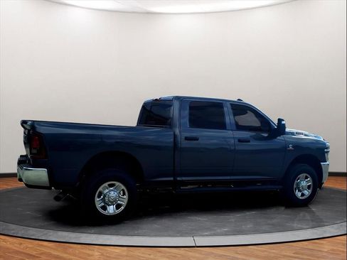 New 2025 RAM 2500 Tradesman AWD/4WD image 15