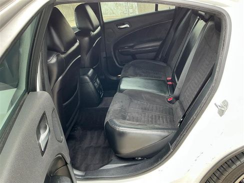 Used 2017 Dodge Charger R/T image 32