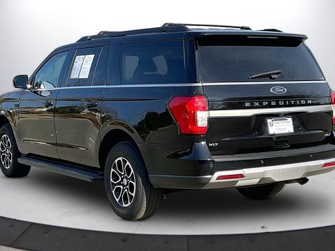 Used 2024 Ford Expedition Max XLT image 7