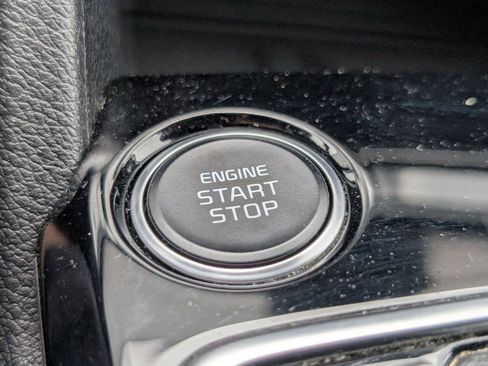Used 2024 Kia Sportage X-Line w/ X-Line Premium Package AWD/4WD image 29