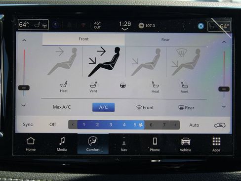 New 2026 Chrysler Pacifica Limited image 31