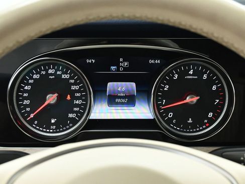 Used 2018 Mercedes-Benz E 400 Cabriolet w/ Premium 2 Package (Q02) image 22