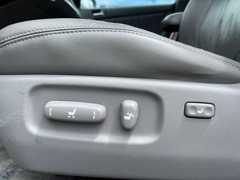 Used 2004 Toyota Camry XLE FWD image 14