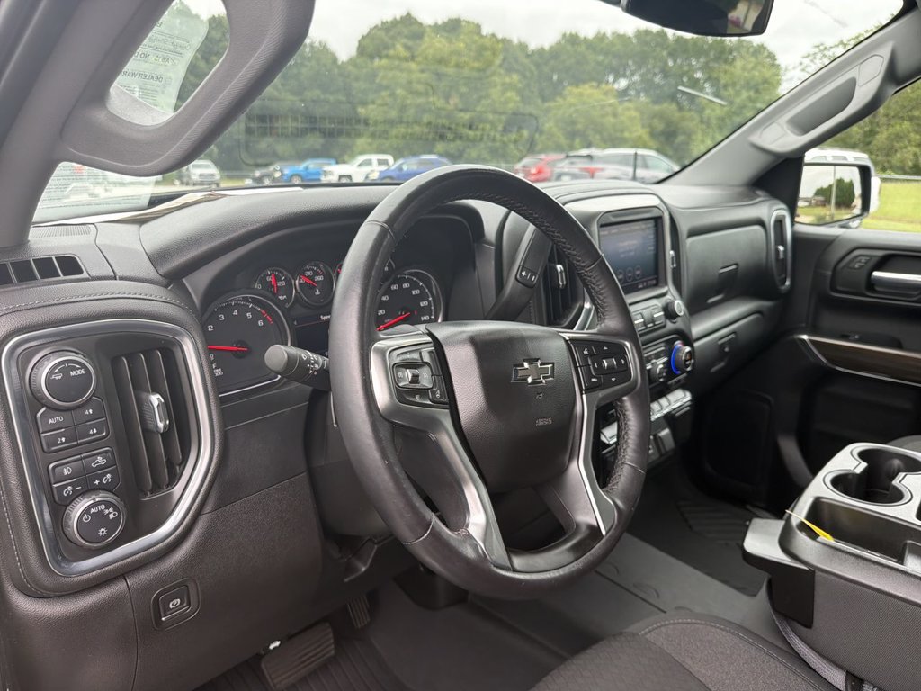 Certified 2021 Chevrolet Silverado 1500 RST AWD/4WD image 10
