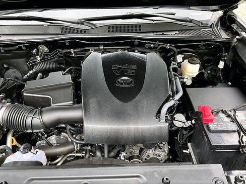 Used 2023 Toyota Tacoma TRD Sport AWD/4WD image 32