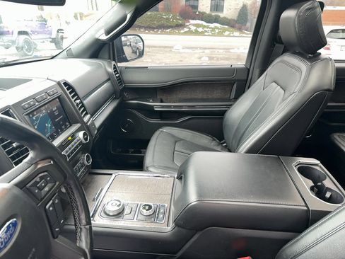 Used 2019 Ford Expedition Limited w/ Equipment Group 302A image 23