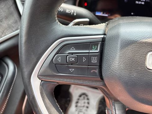 Used 2021 Jeep Grand Cherokee L Limited AWD/4WD image 11