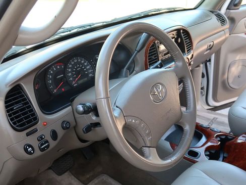 Used 2006 Toyota Tundra Limited RWD image 25
