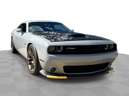 Used 2022 Dodge Challenger R/T Scat Pack w/ Dynamics Package image 34