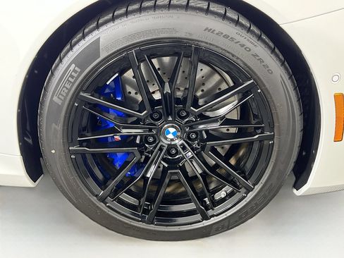 Used 2026 BMW M5 w/ Carbon Package AWD/4WD image 33