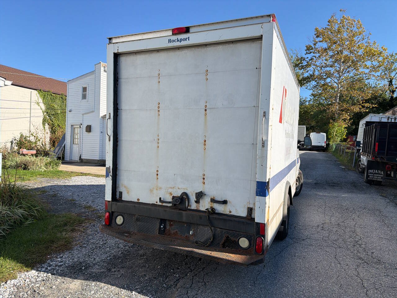 Used 2012 Ford E-350 and Econoline 350 Super Duty w/ PWR Locks & Windows Group RWD image 10