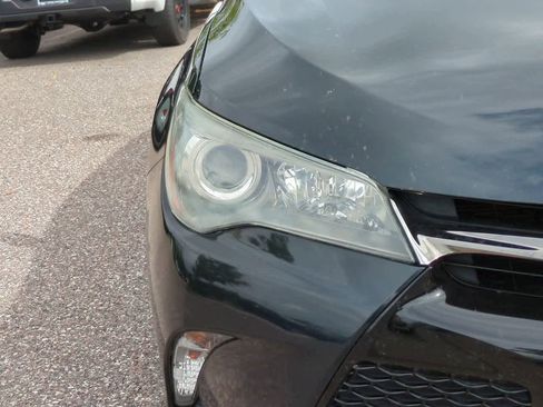 Used 2015 Toyota Camry SE FWD image 10