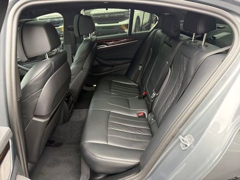 Used 2023 BMW M550i xDrive w/ Executive Package image 28