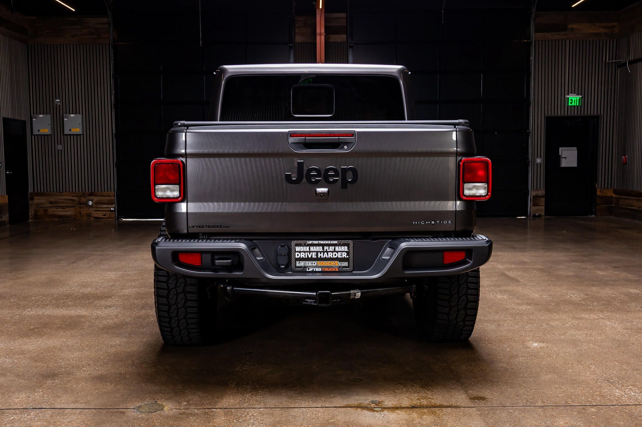 Used 2025 Jeep Gladiator Sport AWD/4WD image 7