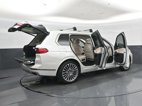 Used 2020 BMW X7 xDrive40i w/ Premium Package AWD/4WD image 58